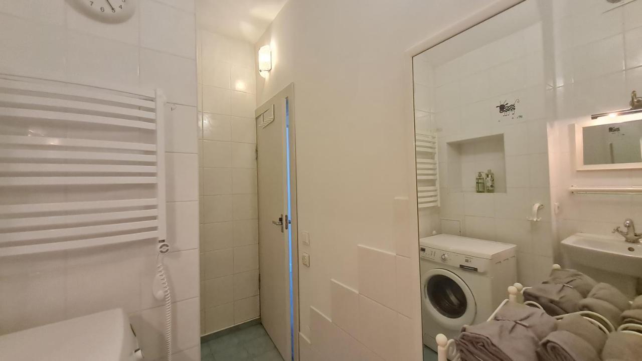 Rehouse Vokieciu Str.9, 2 Bedroom Apartamento